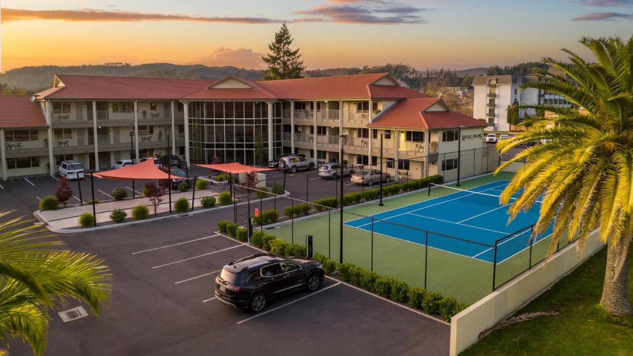 Regal Palms Resort Rotorua Eksteriør bilde Tennis Club at the San Francisco Tennis Club